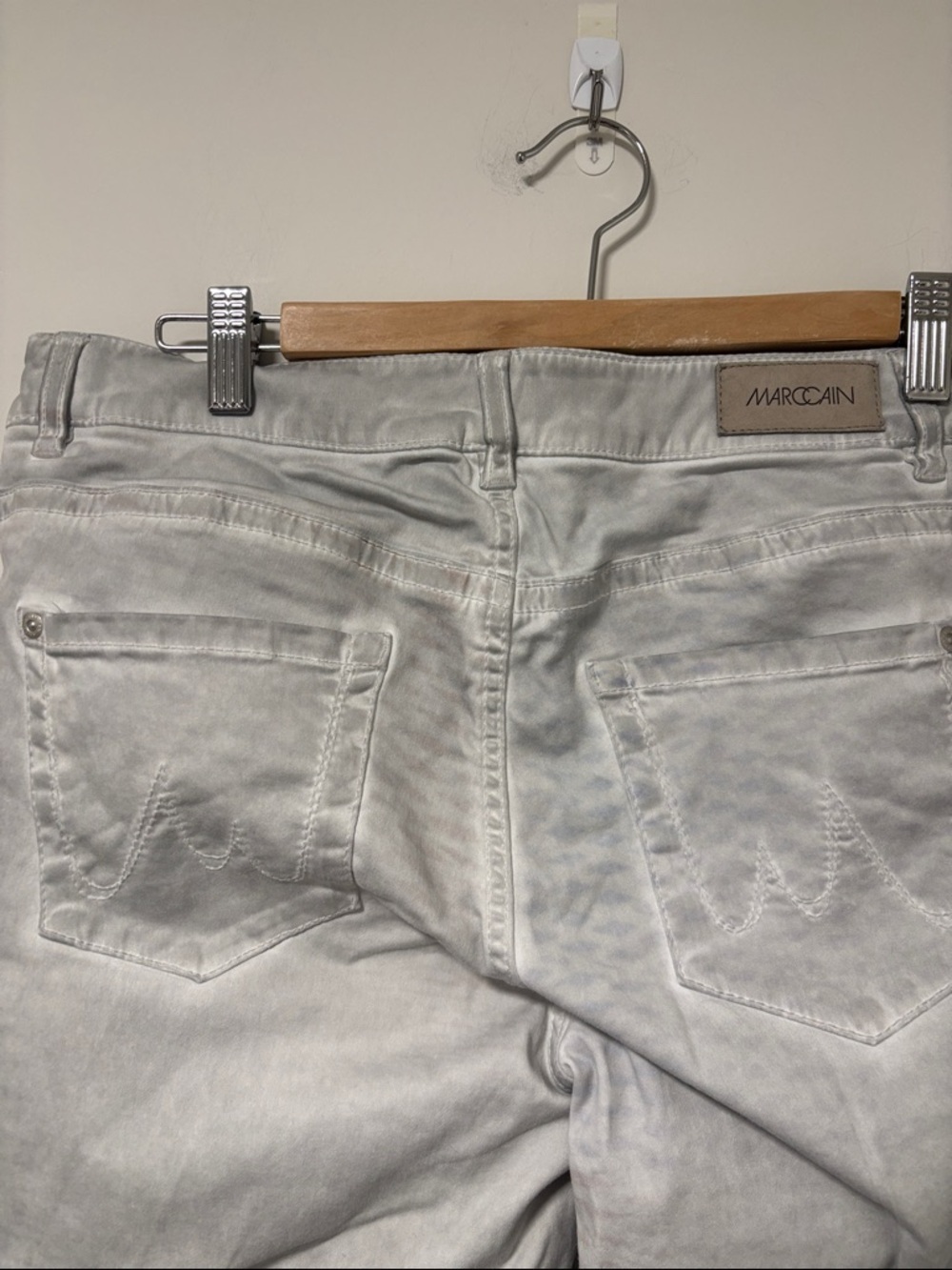 Marc Cain Light Gray Washed Denim Jeans - Picture 8 of 12